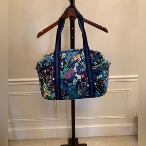 Vera Bradley Midnight Blue duffel Bag 
Sports gym weekender